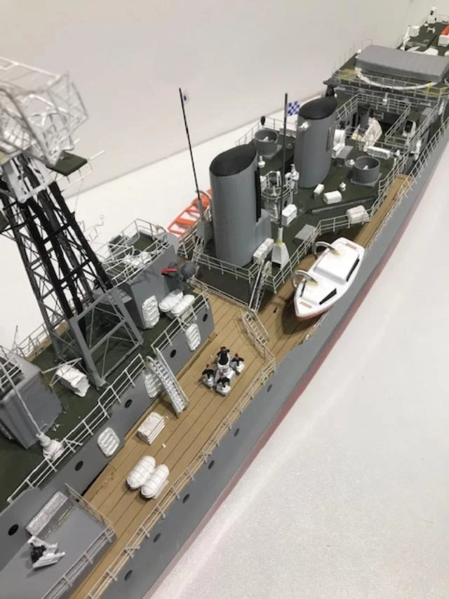 Deans Marine HMS Zulu Ready To Run - Image 5