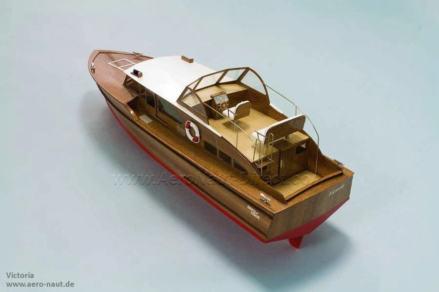 Aeronaut Victoria Motor Yacht Kit - Image 2