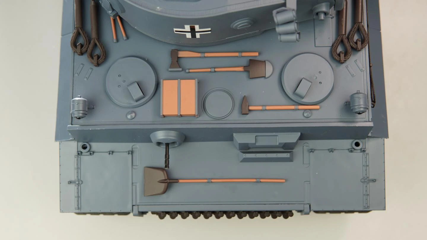 Heng Long 1/16th German Tiger 1 Radio Control Tank Pro Version - Image 12