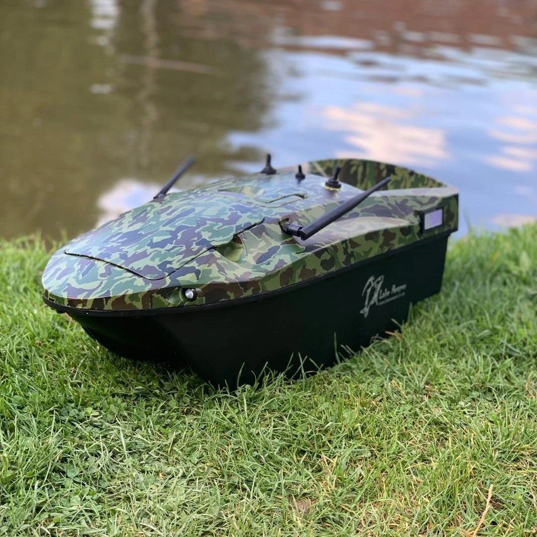 Lake Reaper Bait Boat With Fish Finder & Single Handed Control – Camouflage - Image 8