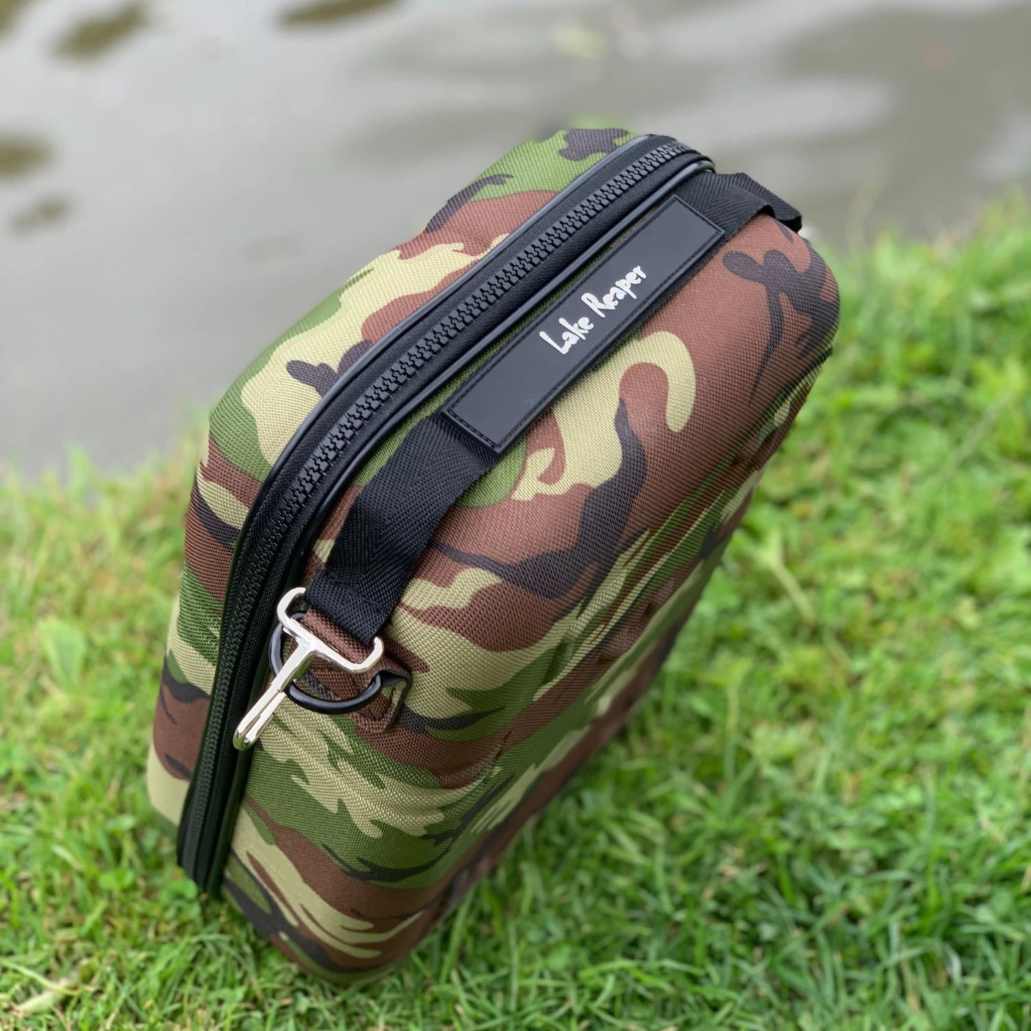 Lake Reaper Bait Boat Lightweight Handset & Battery Camo Case - Image 4