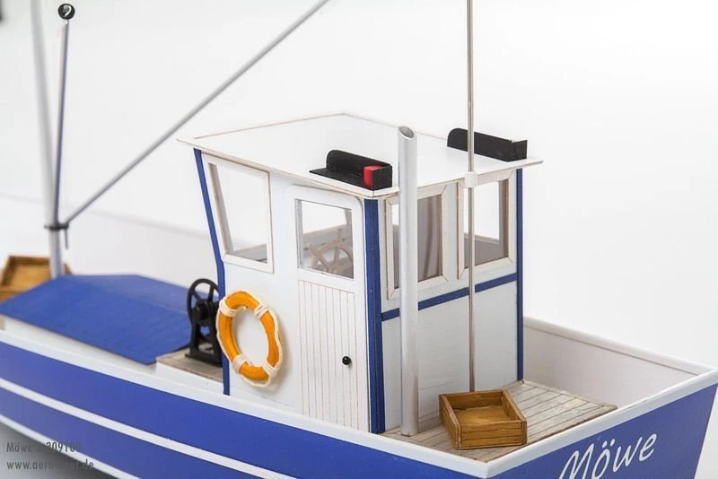 Aeronaut Mowe 2 Fishing Boat Trawler AN3091/00 - Image 3