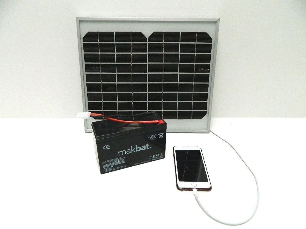Solar Panel Charger For The Viper And Waverunner Bait Boat Battery - Image 2