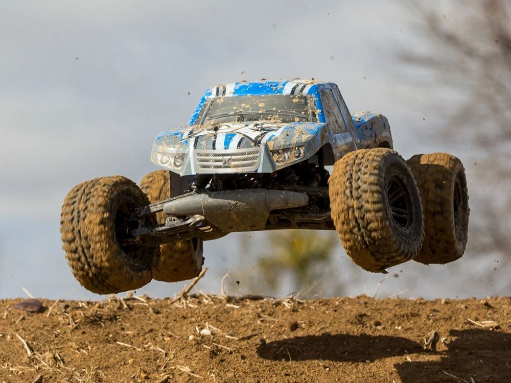 ECX AMP MT 1:10th 2wd Radio Control RC Monster Truck Car Kit Build-to-Drive - Image 3