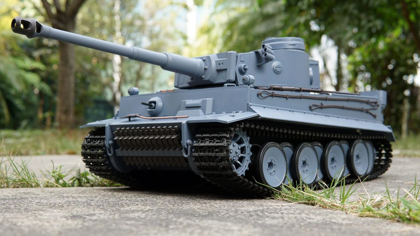 Heng Long 1/16th German Tiger 1 Radio Control Tank Pro Version - Image 14